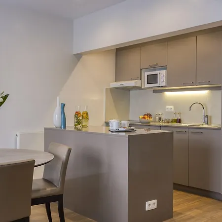 Apartahotel Citadines Toison D'or Brussels Saint-Gilles