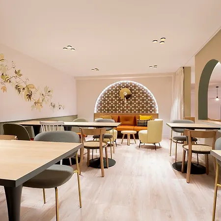 Citadines Toison D'or Brussels 3*